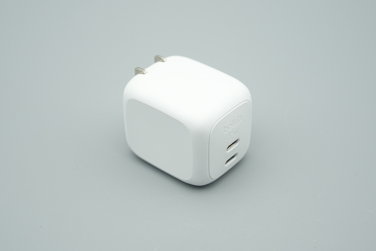 Belkin贝尔金67W双USB-C氮化镓充电器 WCH020yz