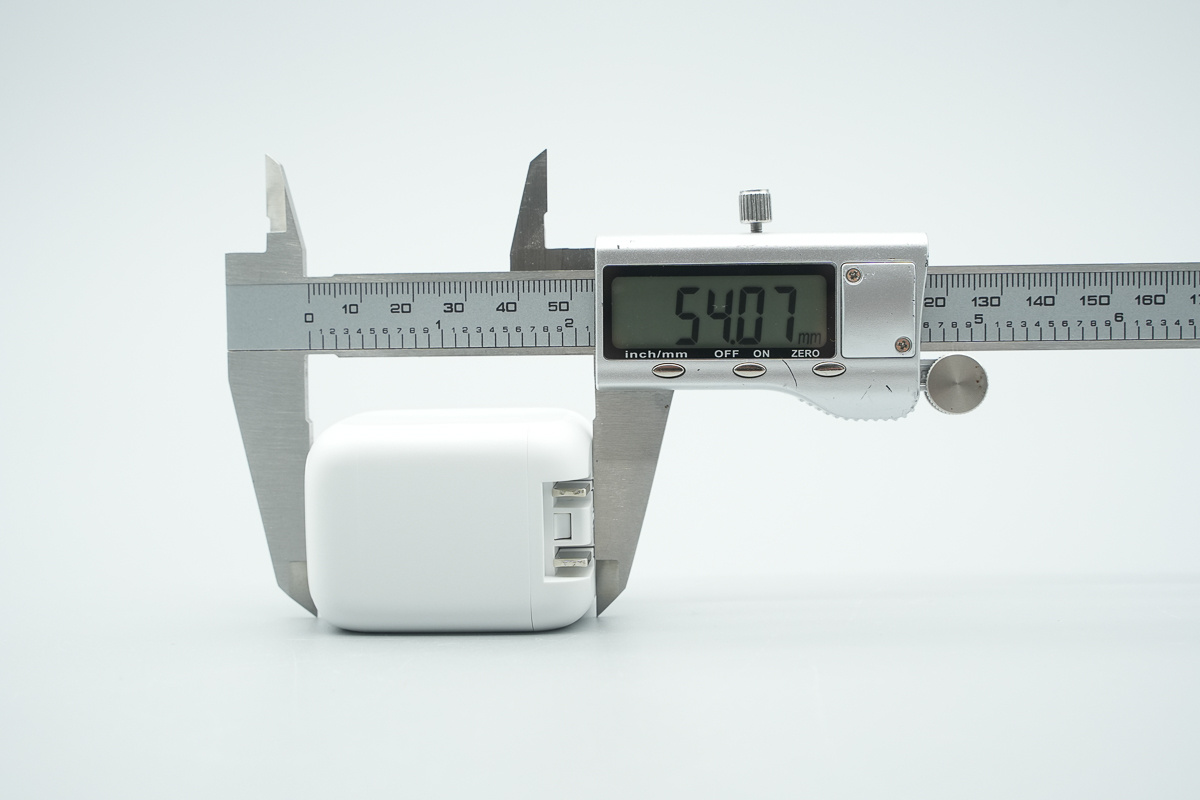 Belkin贝尔金70W 2C1A氮化镓充电器 WCH018yz