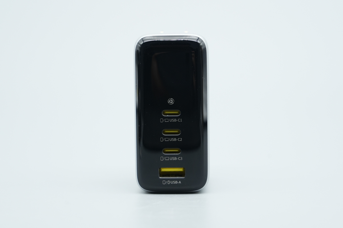 Baseus倍思140W 3C1A智能数显氮化镓充电器 E01207