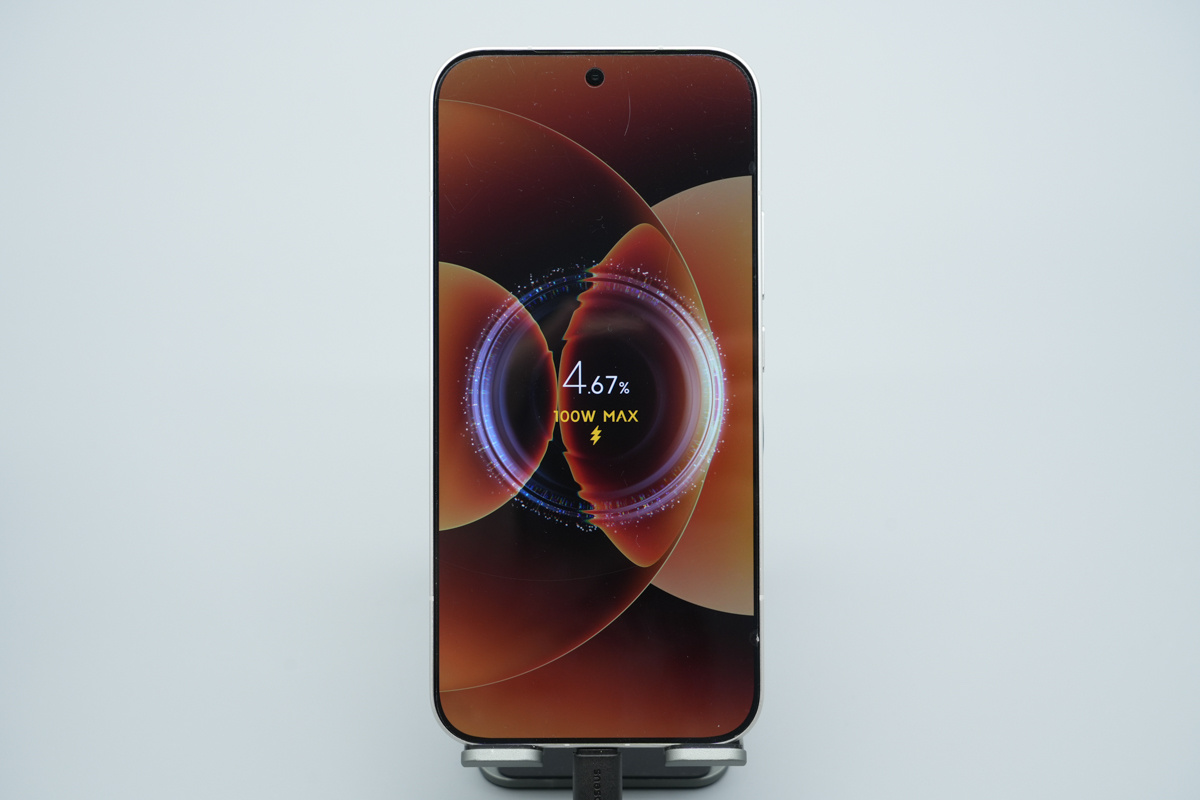 Baseus倍思140W 3C1A智能数显氮化镓充电器 E01207