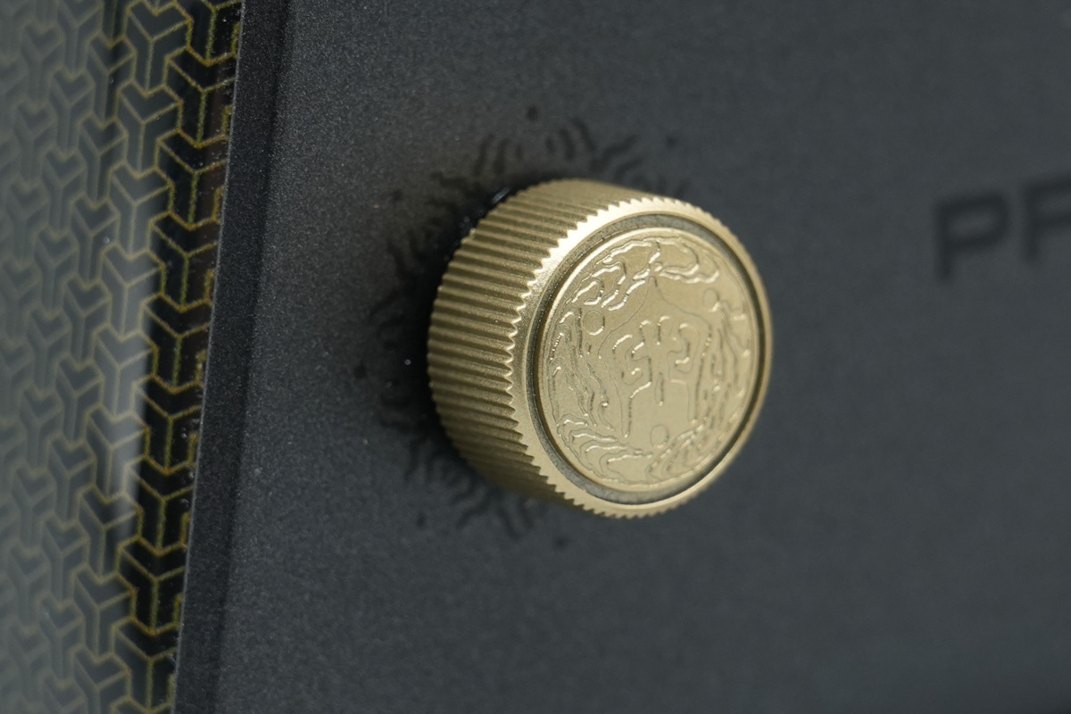 Anker 安克14合1心猿桌面拓展坞 A83B3