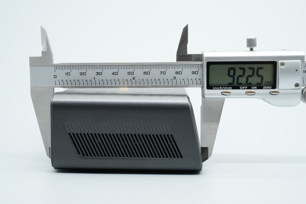 Anker 安克14合1心猿桌面拓展坞 A83B3