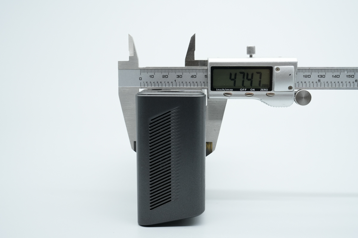 Anker 安克14合1心猿桌面拓展坞 A83B3