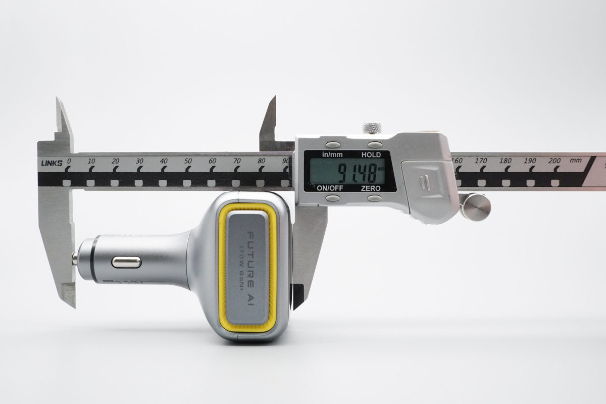 奥海170W Ai动画屏智能车充 AOC-S009