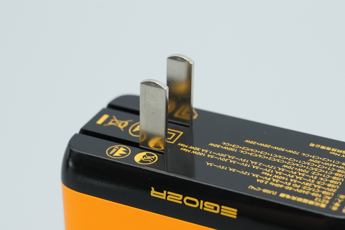 EGIOER异泽140W四USB-C口氮化镓充电器 EZ12