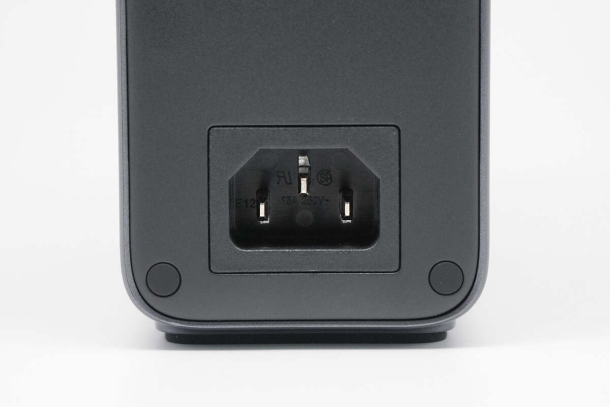 绿联500W六口氮化镓桌面快充充电器 