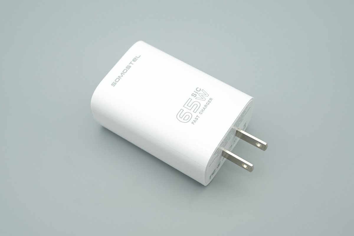 SOMOSTEL 65W 2C1A碳化硅快充充电器 SMS-Q109