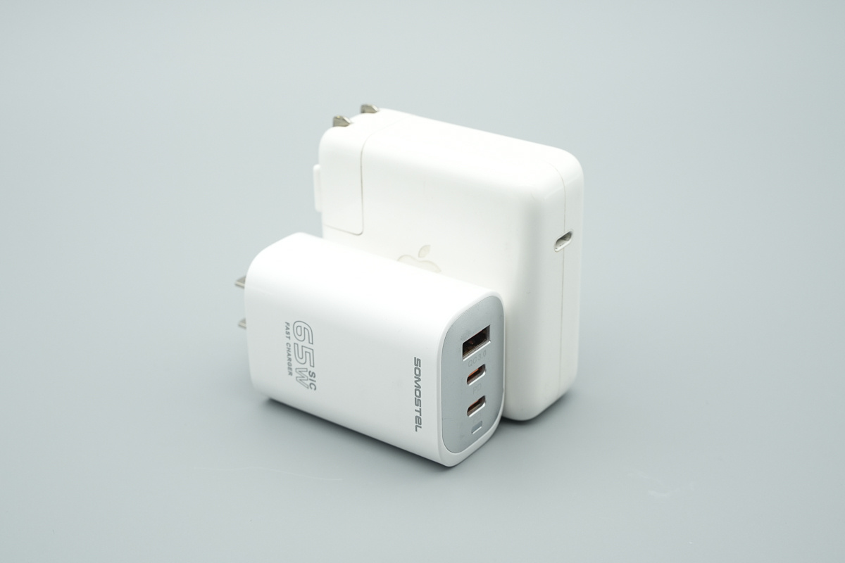 SOMOSTEL 65W 2C1A碳化硅快充充电器 SMS-Q109