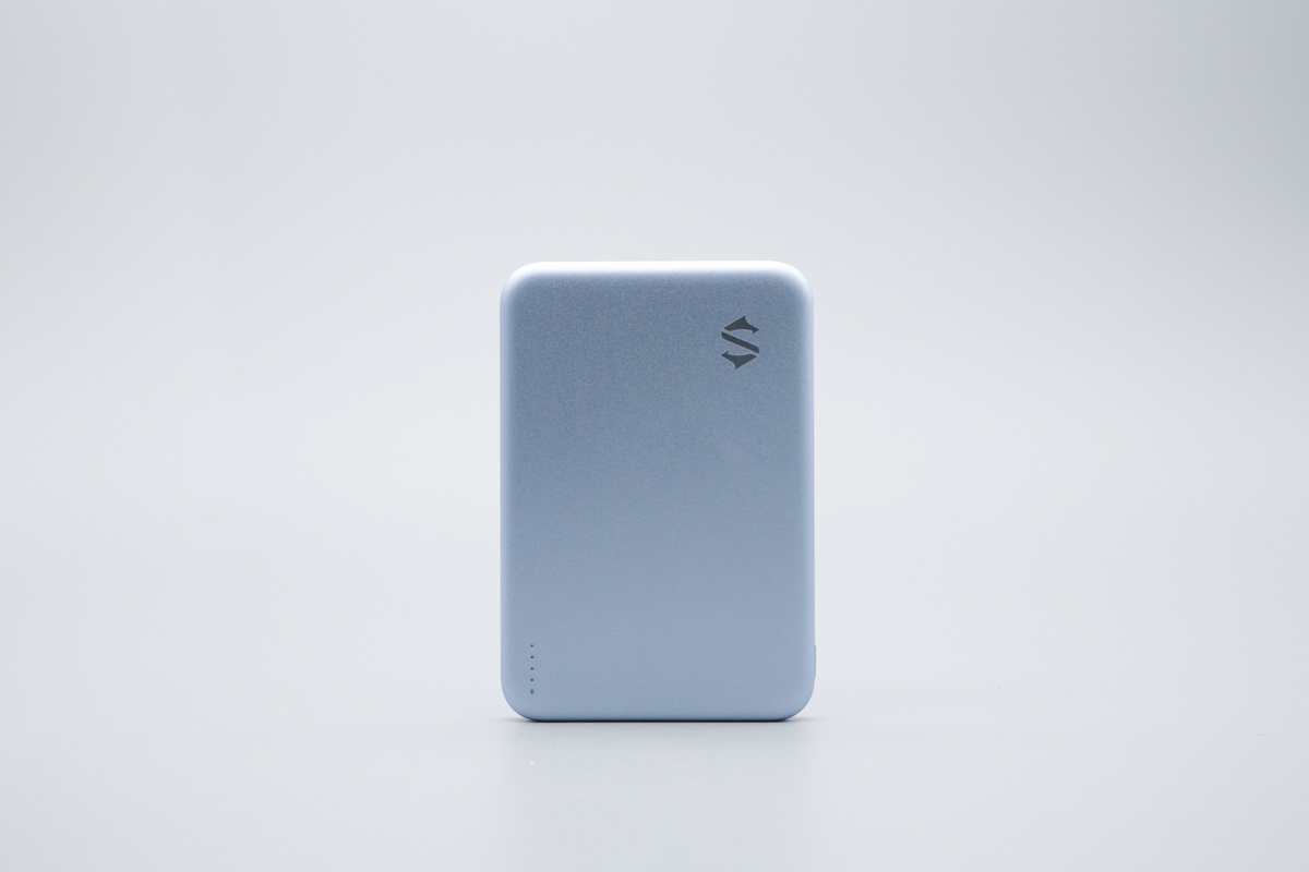 黑鲨刀锋3磁吸充电宝 BPB15