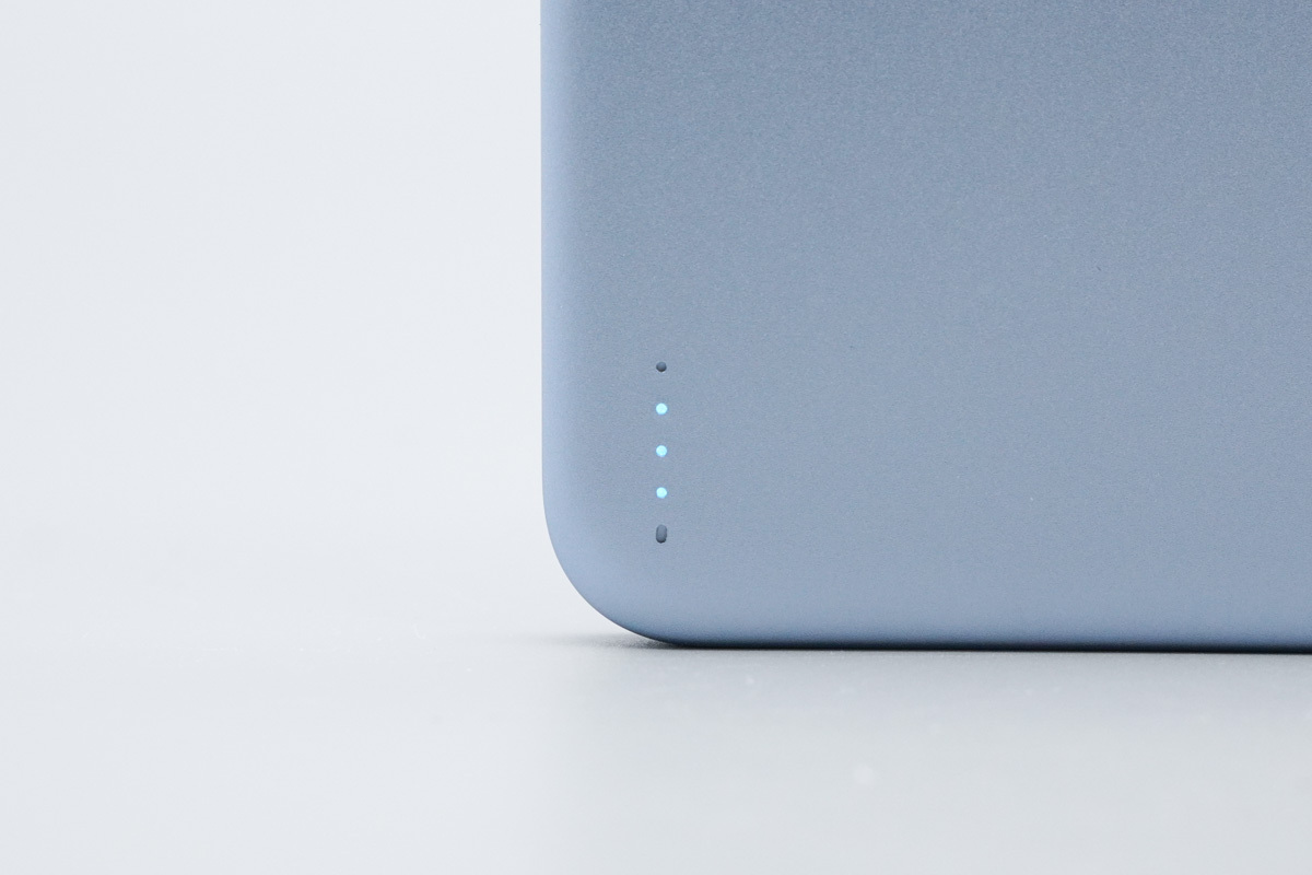 黑鲨刀锋3磁吸充电宝 BPB15