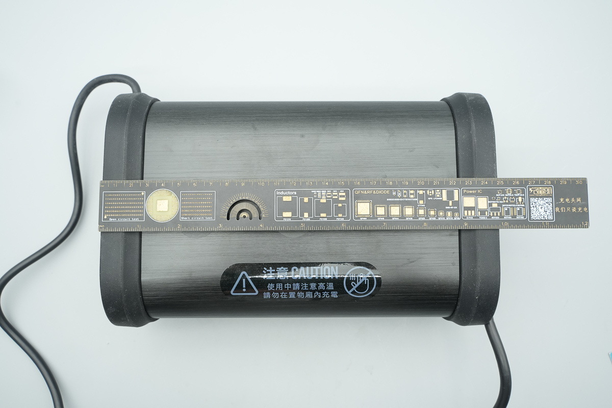 Gogoro智慧电动机车电池充电器 GC21