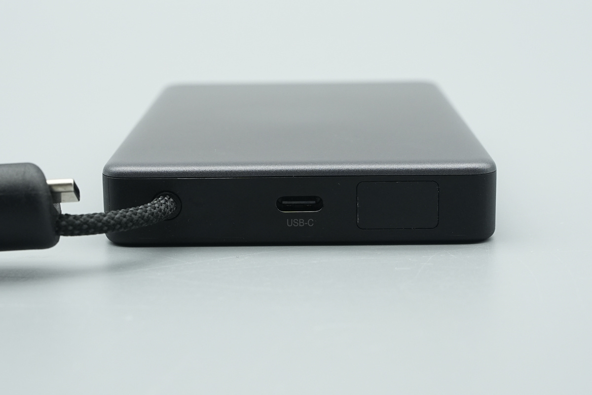 海能实业 30W 10000mAh半固态电芯移动电源 PS2P30PNA