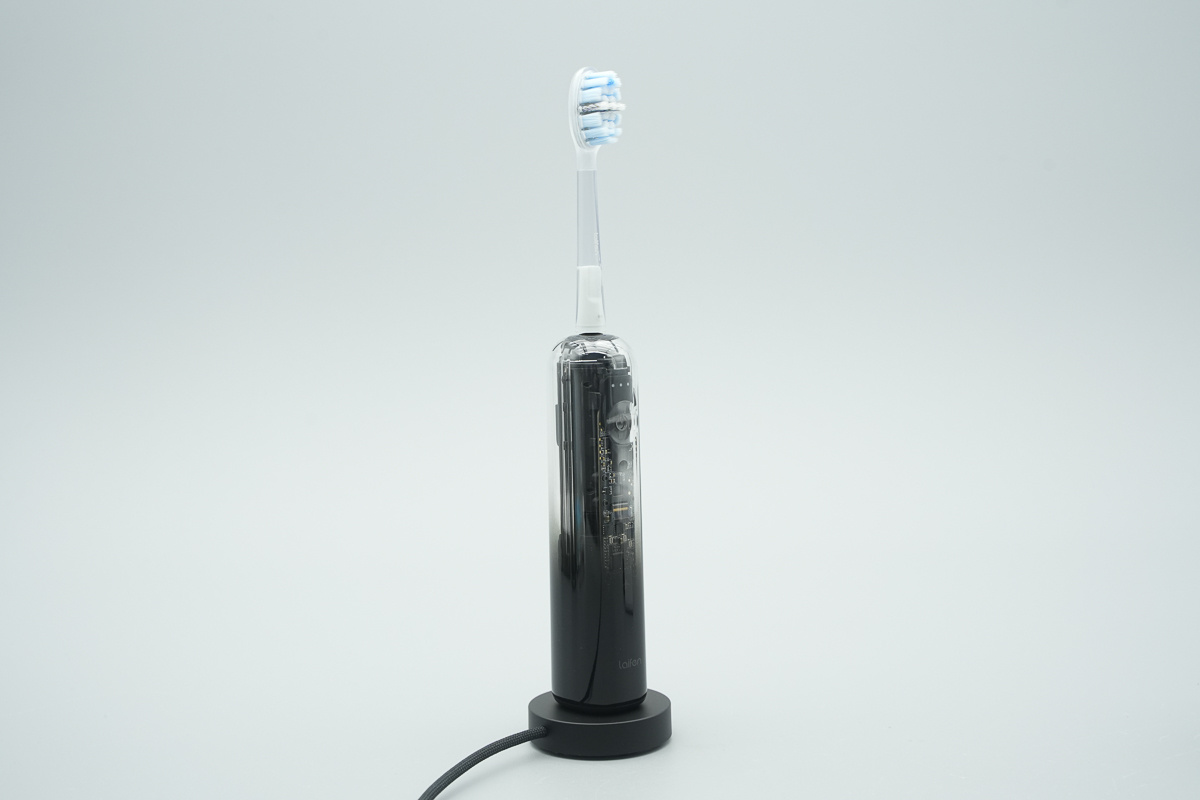 laifen徕芬15W USB-C无线磁吸充电底座 LFTB02 WC-L