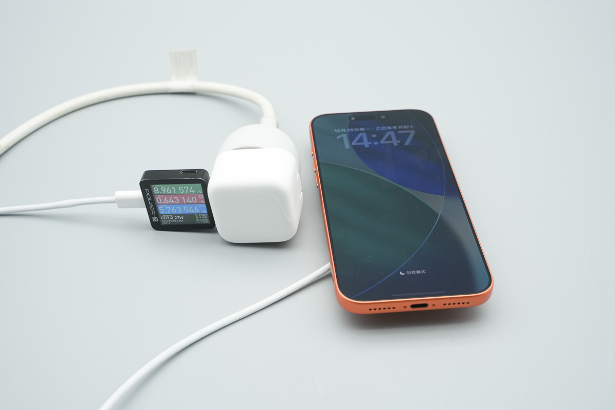 laifen徕芬15W USB-C无线磁吸充电底座 LFTB02 WC-L