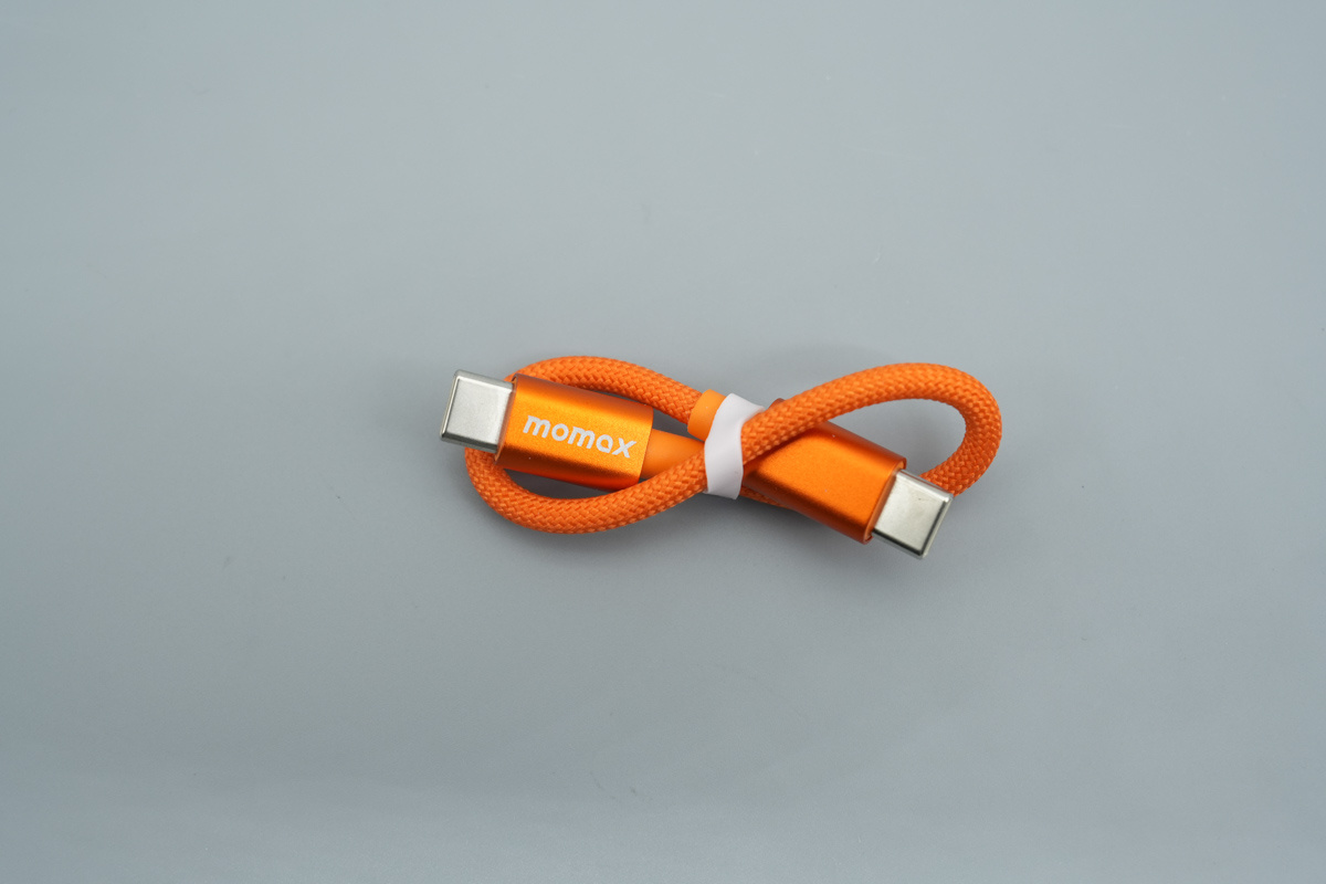 摩米士半固态电池10000mAh磁吸移动电源