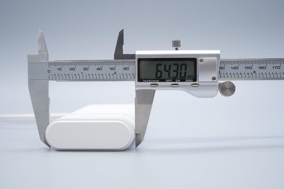 thinkplus 灵讯自带线 100W 大功率移动电源 PBLN10100A