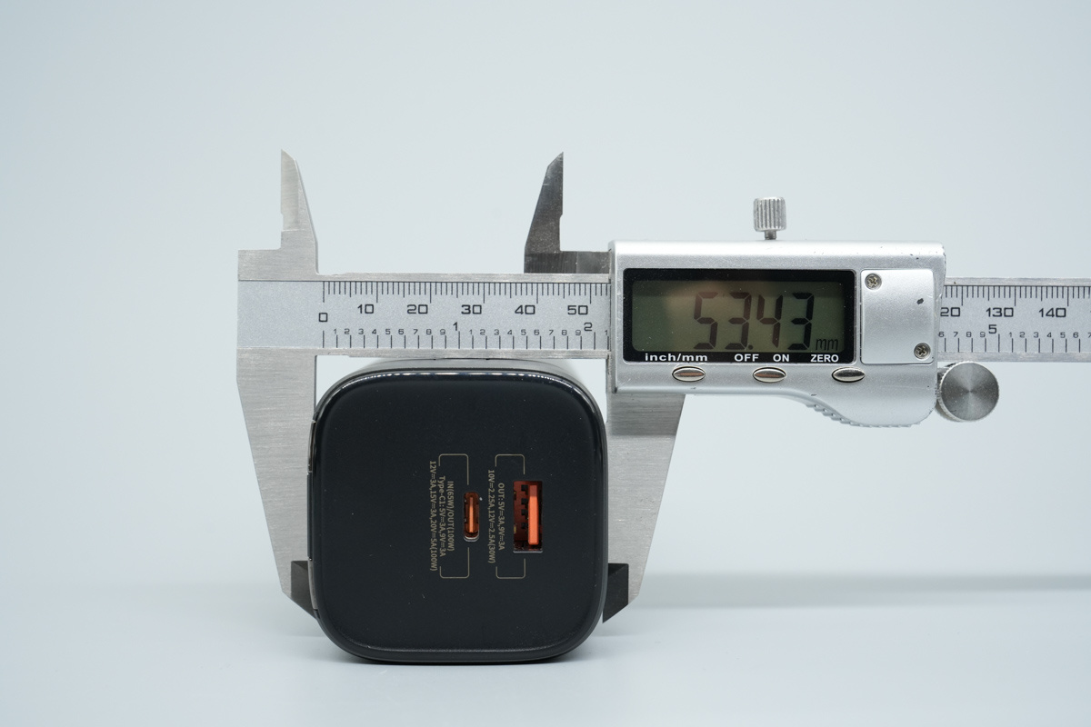 京东京造130W 20000mAh自带拉拉线移动电源 JP350