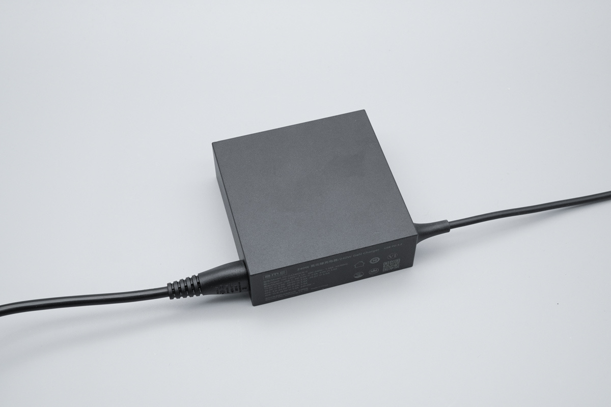 雅晶源科技 PD3.2 240W 氮化镓充电器评测