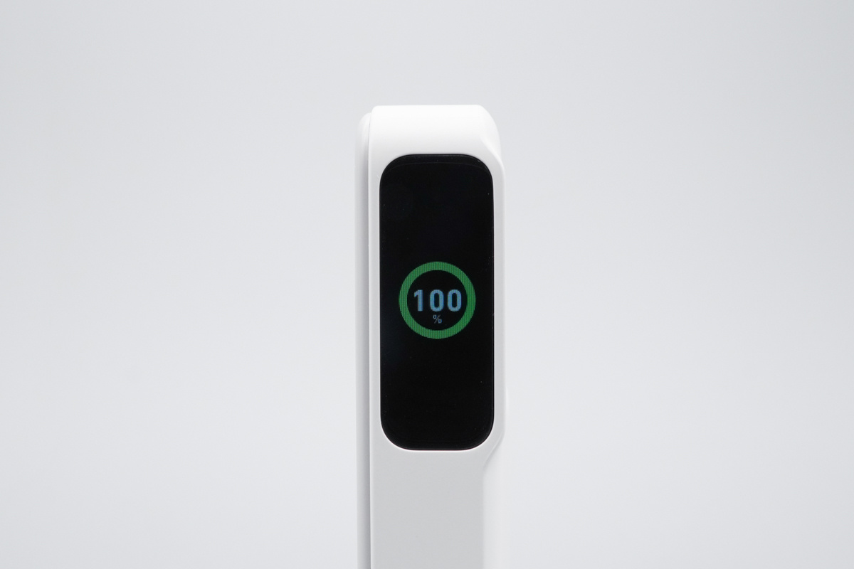 Anker Nano 屏显智能盾磁吸充电宝 A110Z