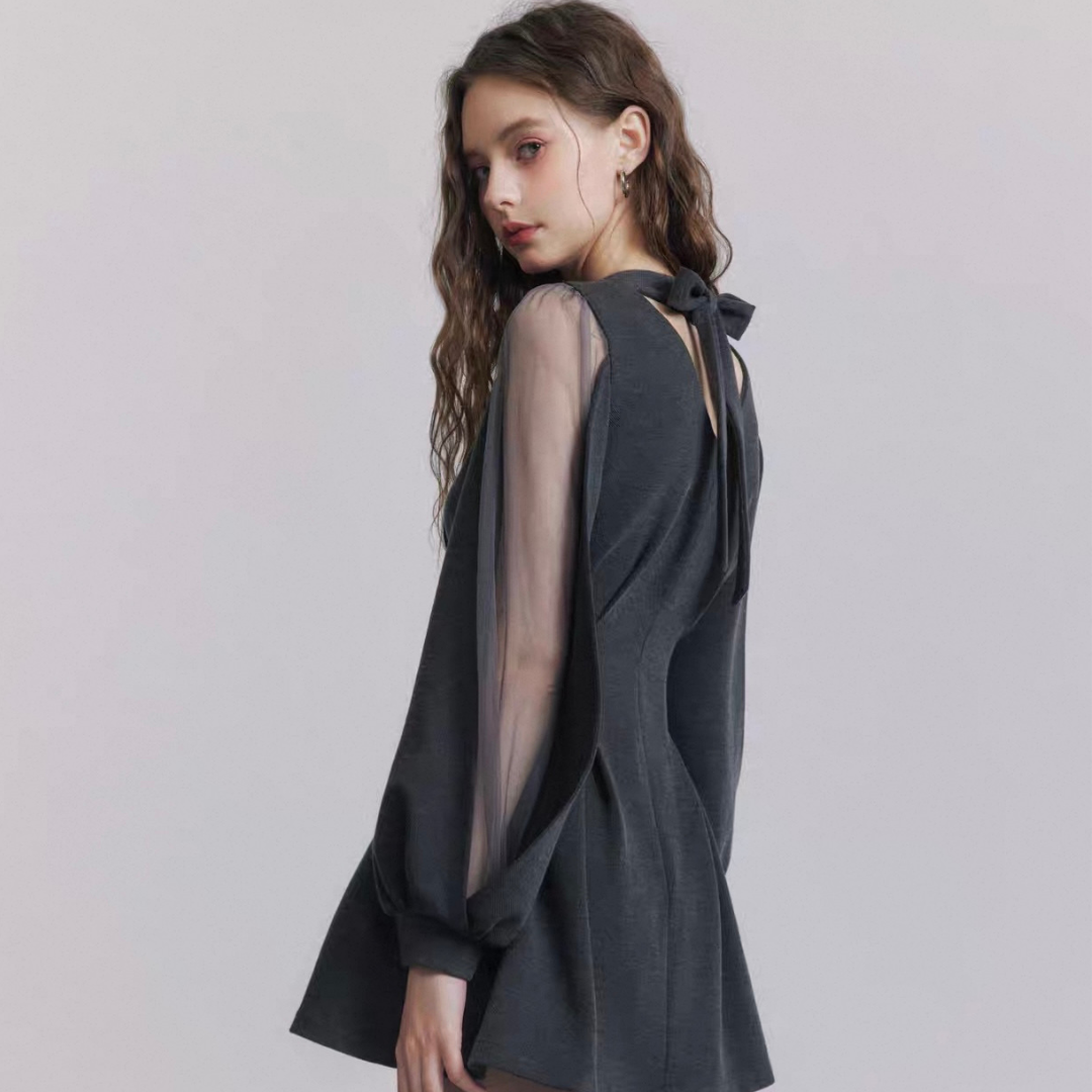 DRESSES ｜ ワンピース・ドレス