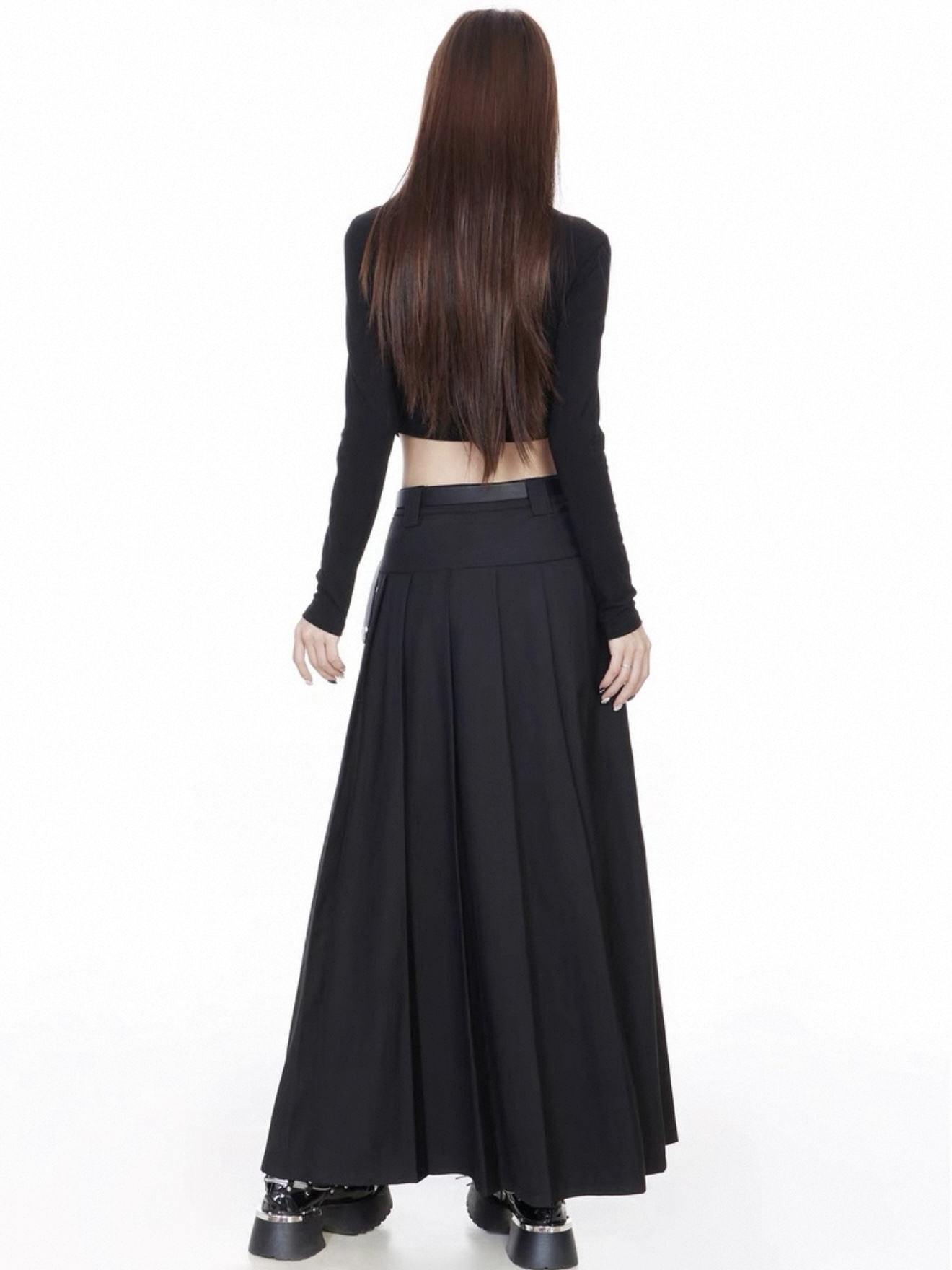 Edge Line Pleated Skirt（エッジラインプリーツスカート）