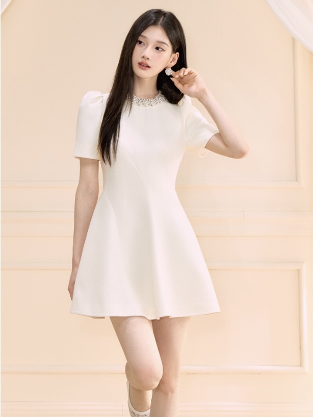 Jewel Neck Mini Dress（ジュエルネックミニドレス）