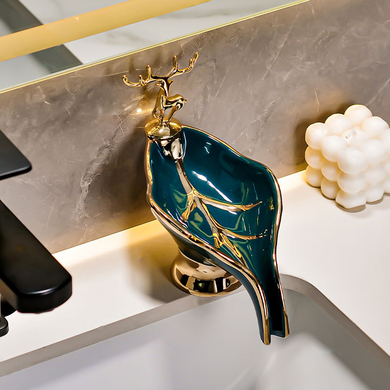 轻奢风免打孔沥水香皂收纳盒