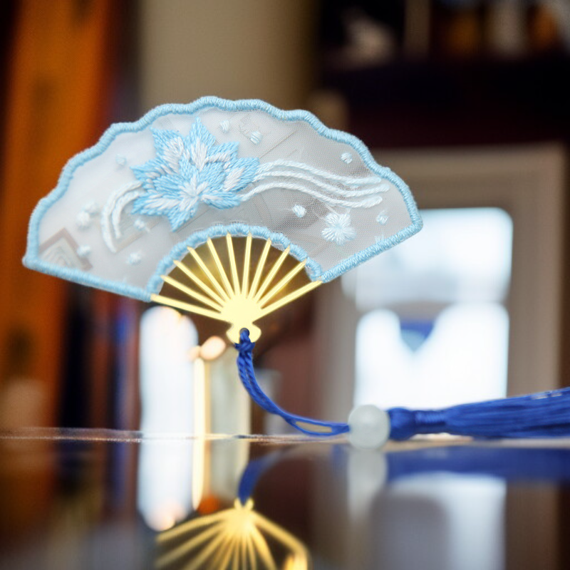 手工刺繡送男友車掛飾