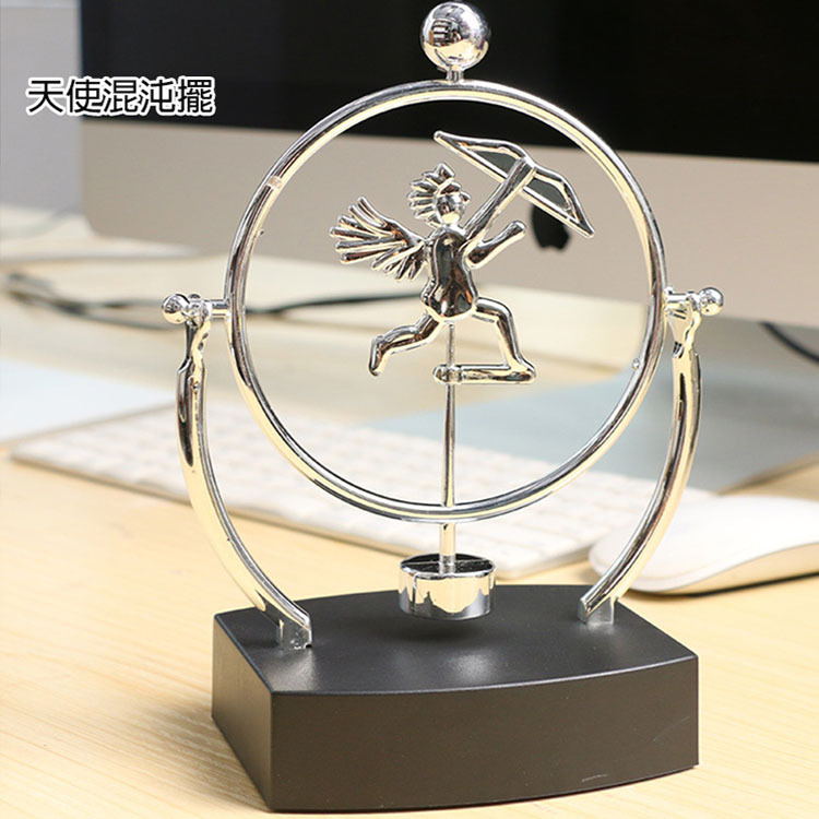 減壓永動書桌擺件