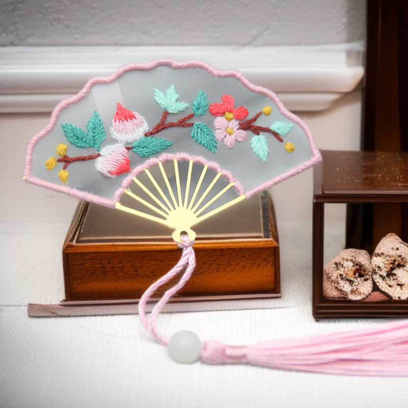 手工刺繡送男友車掛飾