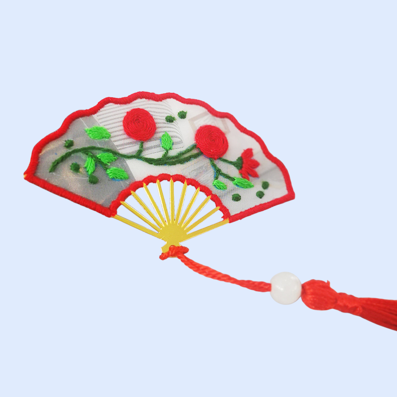 手工刺繡送男友車掛飾