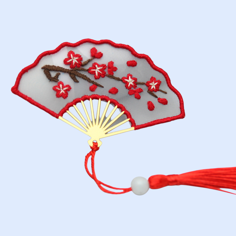 手工刺繡送男友車掛飾