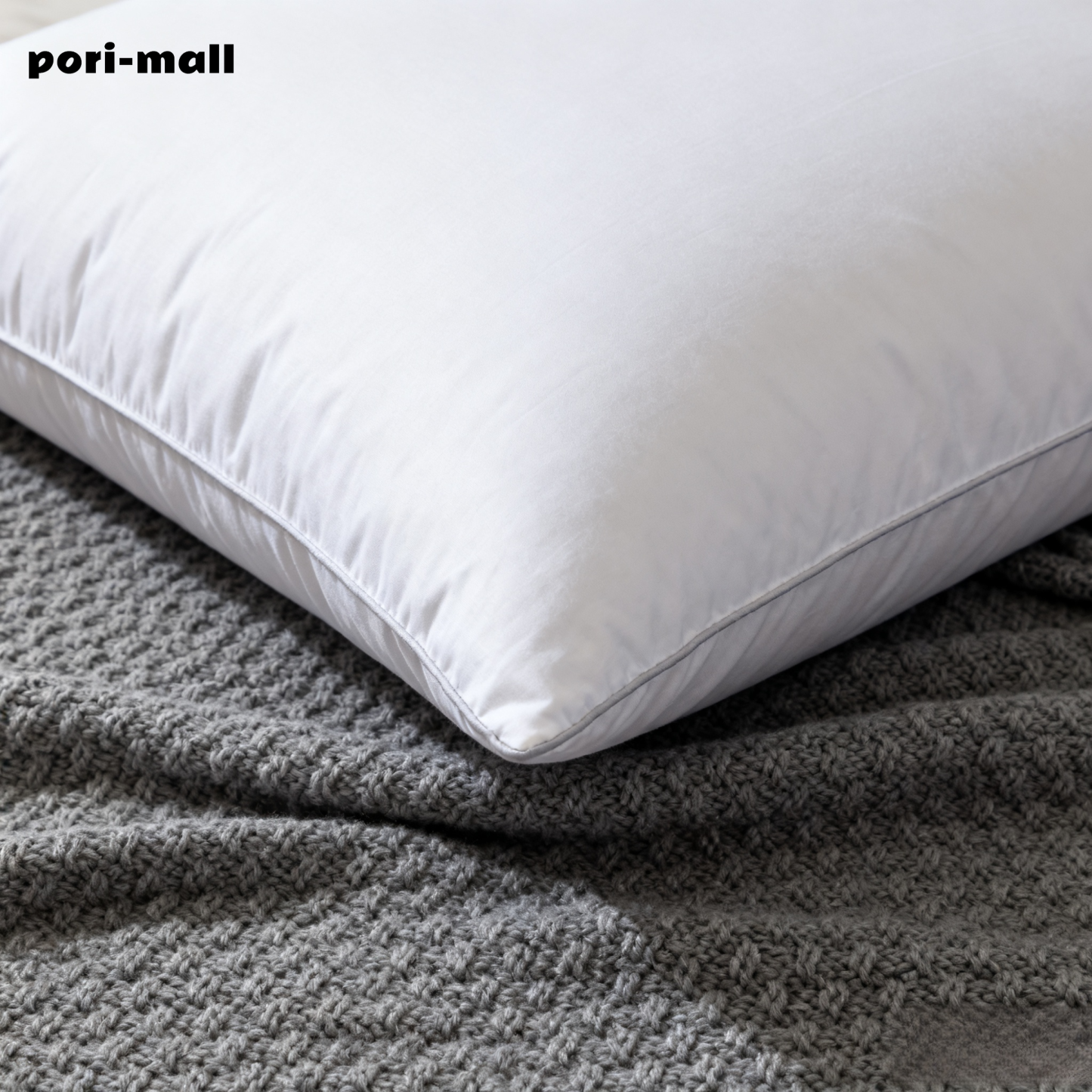 A pair of simple cloud-feeling sleep-aiding ecological cotton pillows