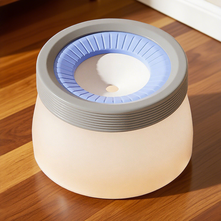 防滴漏漂浮式狗狗飲水器，保持狗狗嘴巴乾爽防濺，大容量600ml/1200ml，設計穩固，重心低，防黴，材質安全，易於清潔，所有部件均可拆卸，減少灰塵，非常適合遛狗時使用。-萌爪爪