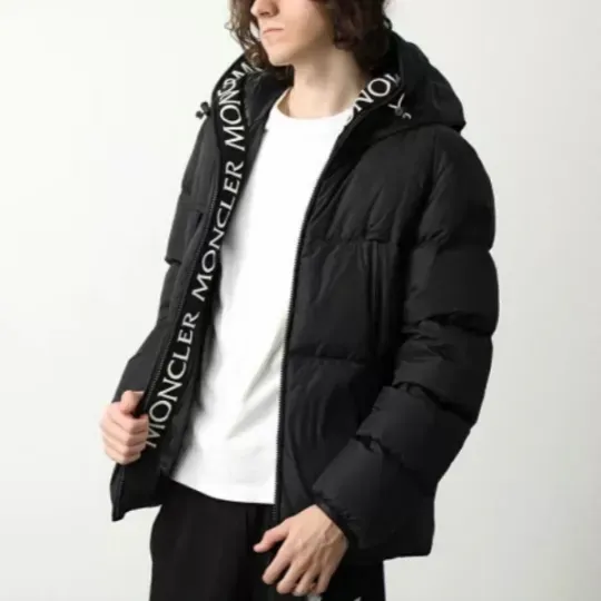 【公式認定ストア 】モンクレール MONCLER メンズ冬季ダウンジャケット