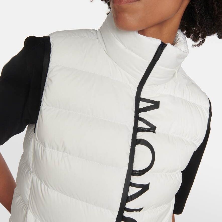 【MONCLER】Cenisベスト ダウン ジレ ナイロン ロゴ フード