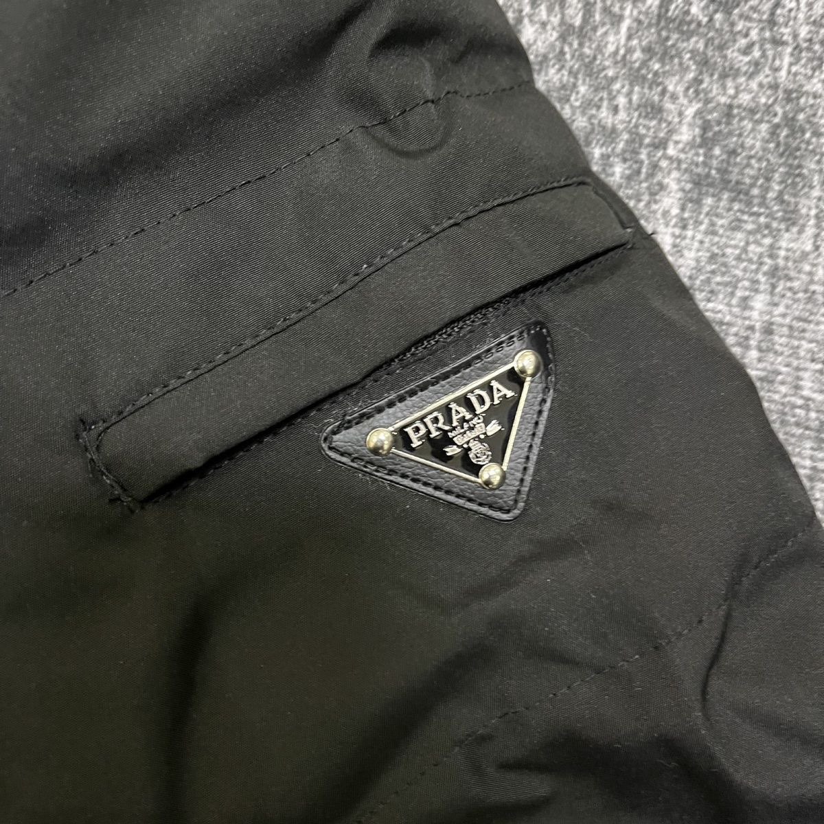 PRADA プラダ Re-Nylon リナイロン クロップド ジャケット