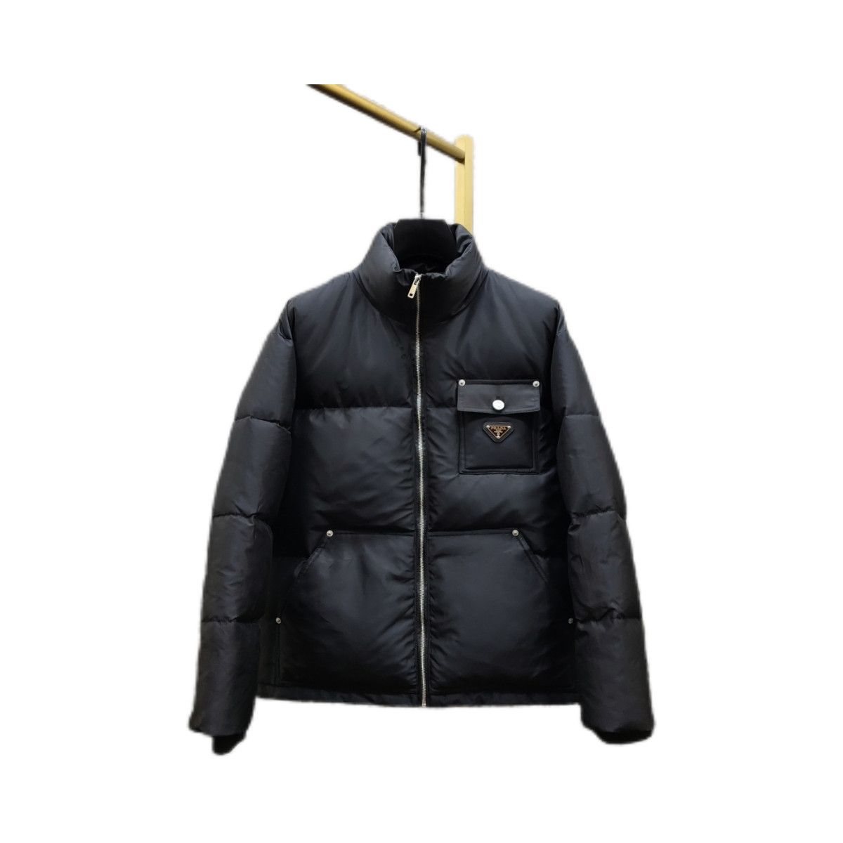 【PRADA】プラダ　Re-Nylon ロゴ入り ダウンジャケット