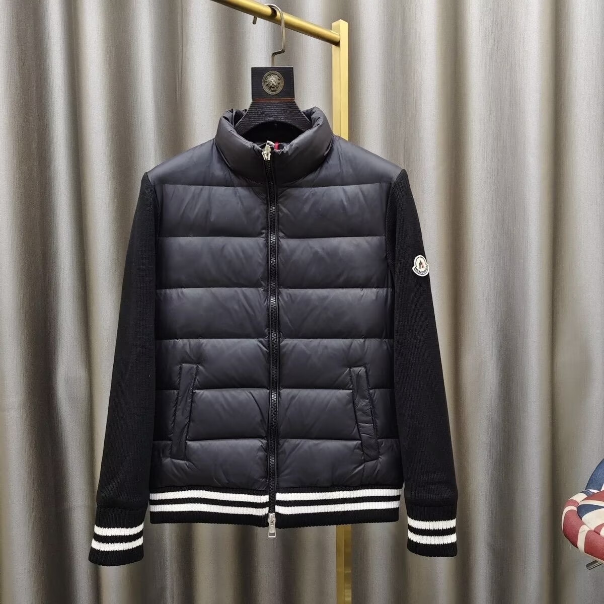 【 MONCLER 】ダウンパディング入り カーディガン