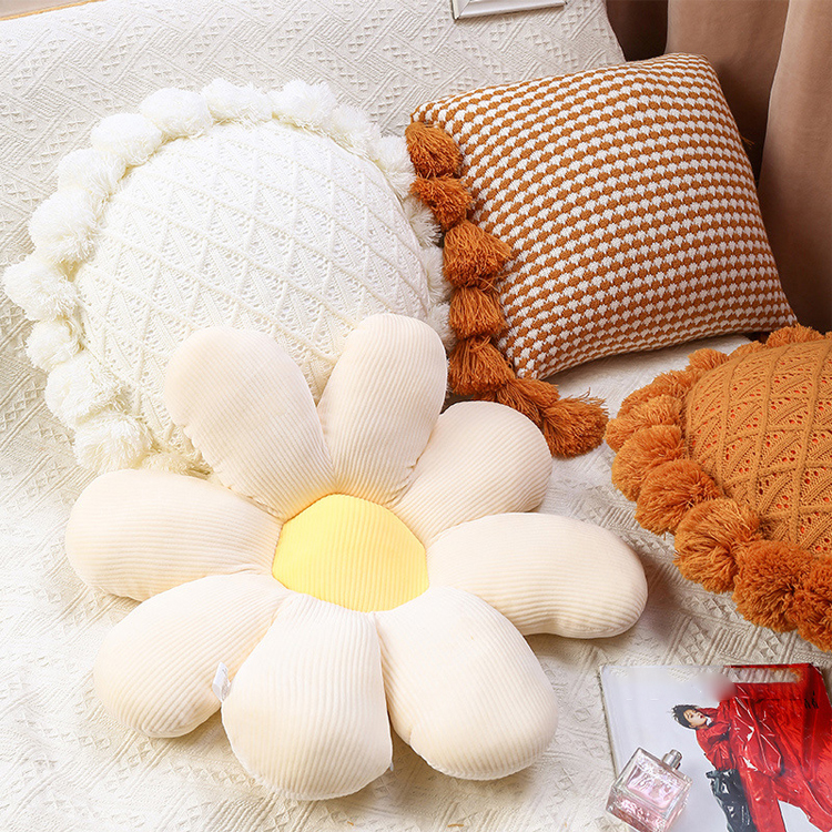 หมอนอิงไหมพรมสไตล์นอร์ดิก