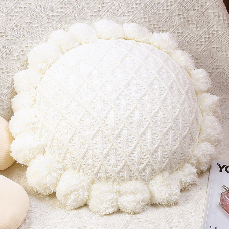 หมอนอิงไหมพรมสไตล์นอร์ดิก