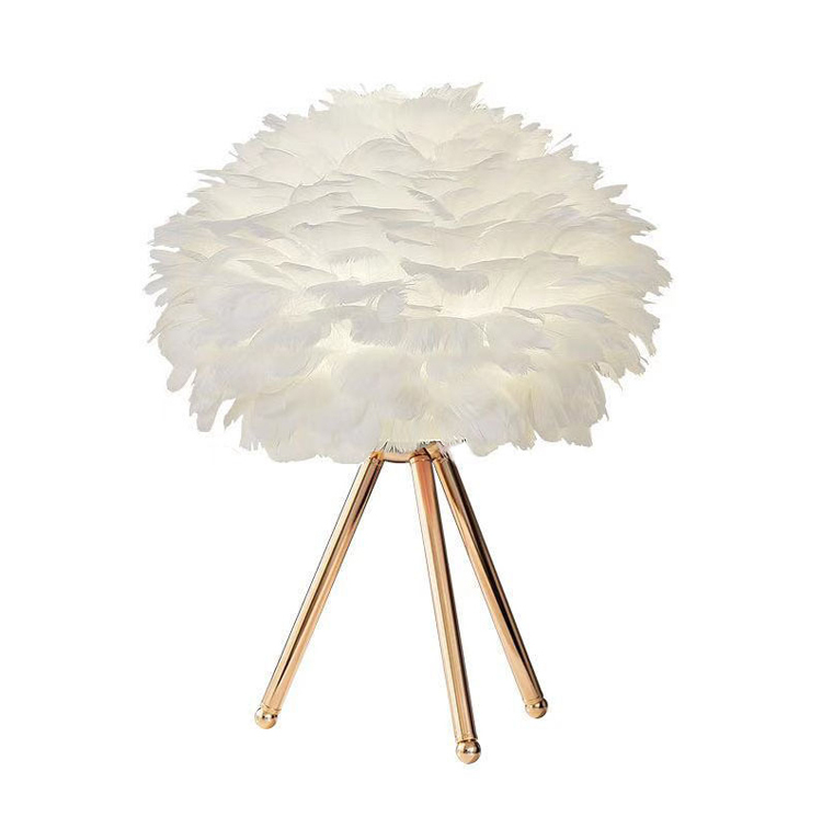 โคมไฟตั้งโต๊ะตกแต่งขนนก LED