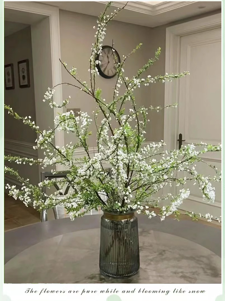Elegant dry branch floral arrangement