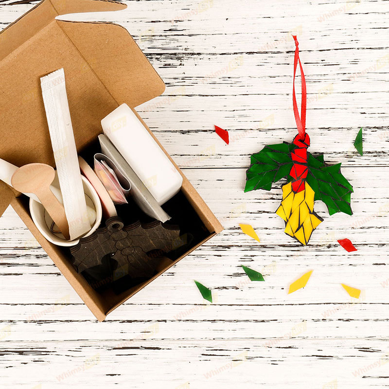 Holly Berry Christmas Ornaments Glass Mosaic Kit- Style 2