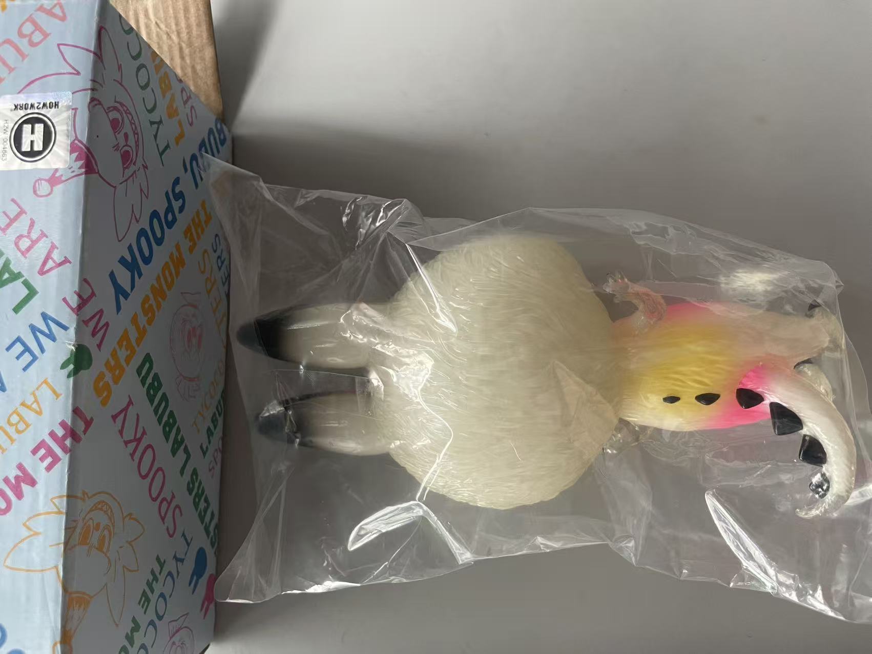 purchase on behalf，Labubu  L size