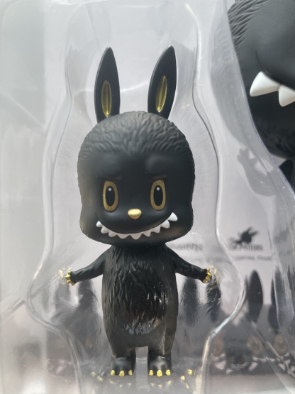 purchase on behalf，Labubu  L size/Hong Kong Black Gold Limited Edition