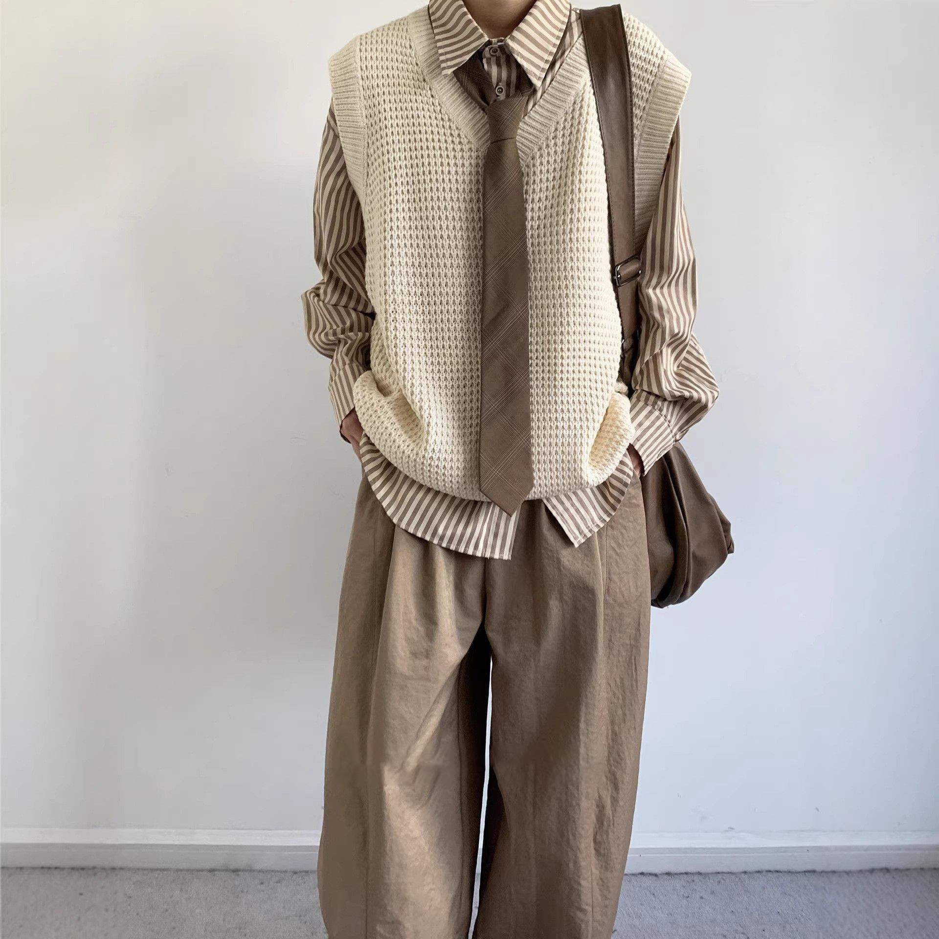 【單件/套裝】日系復古V領針織背心坎肩+條紋襯衫+百搭休閒褲三件套