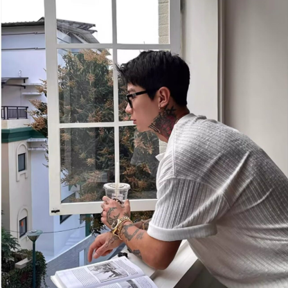 肌理褶皺軟糯感亨利領修身V領短袖t恤