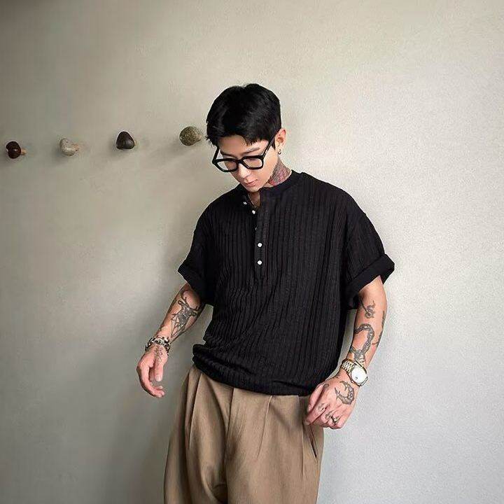 肌理褶皺軟糯感亨利領修身V領短袖t恤