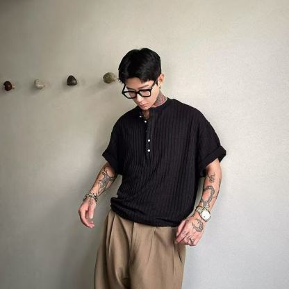 肌理褶皺軟糯感亨利領修身V領短袖t恤